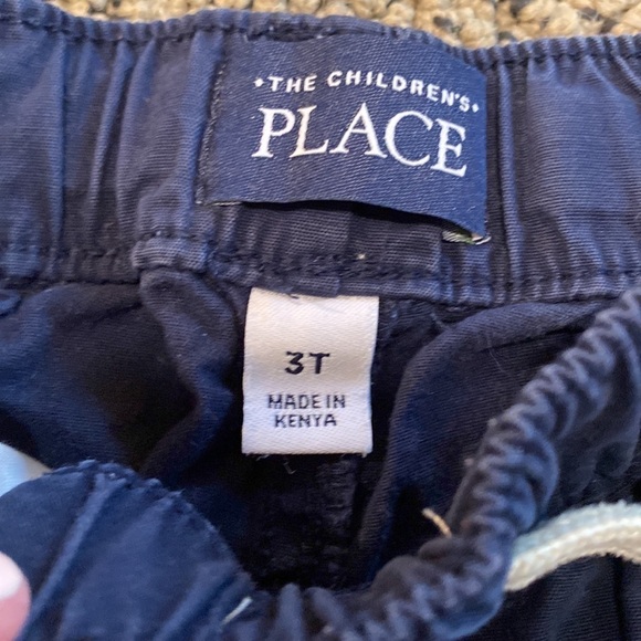 Children’s Place Short Sleeved Shirt & Roll Up Pants Size 3T- Like New - Picture 7 of 8